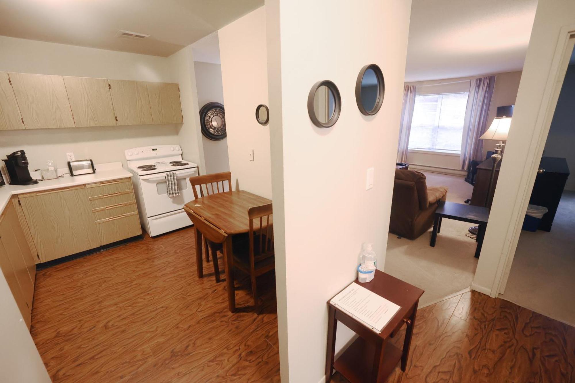 Appartement Paris Plaza à Elliot Lake Extérieur photo