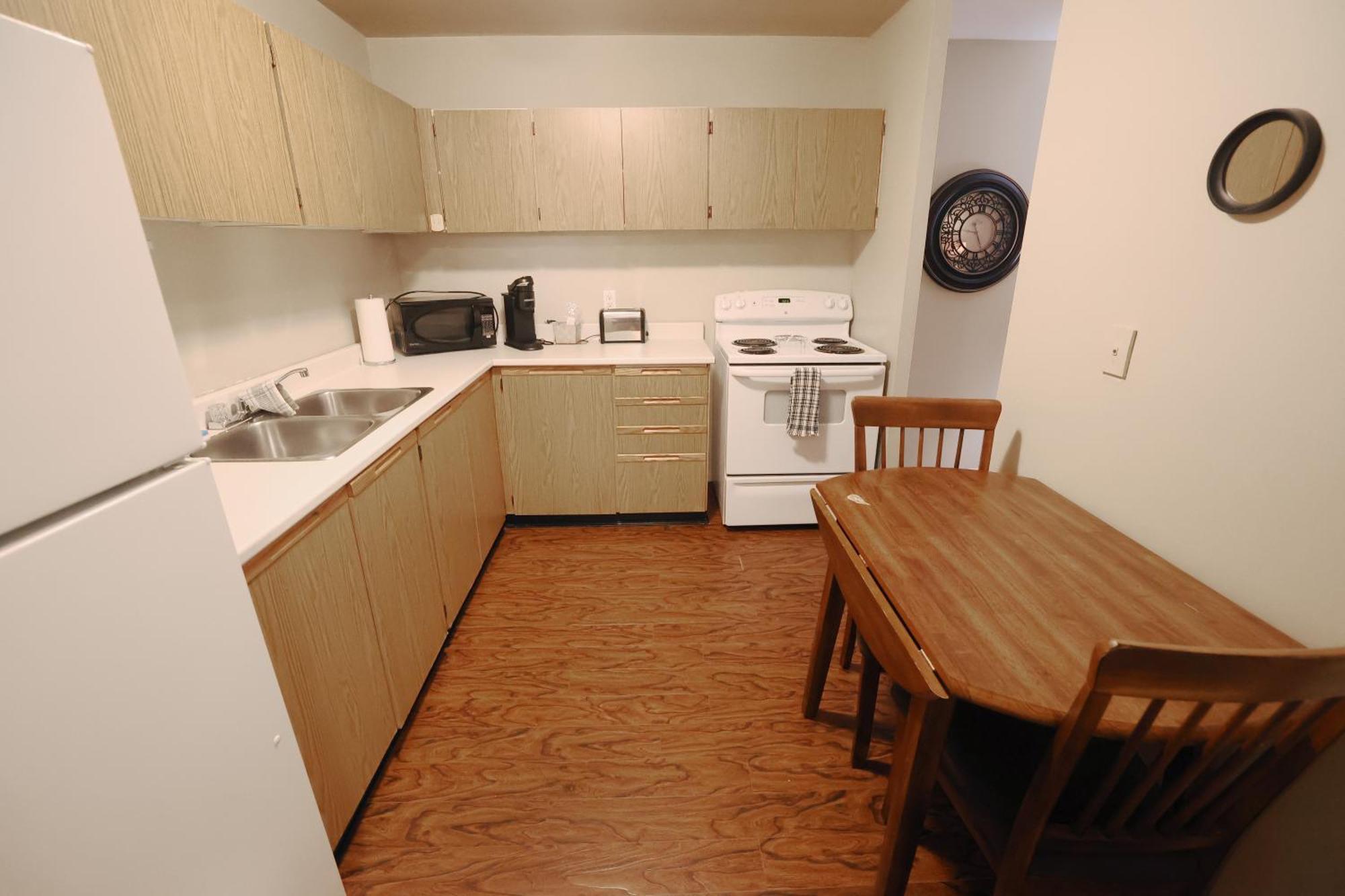 Appartement Paris Plaza à Elliot Lake Extérieur photo