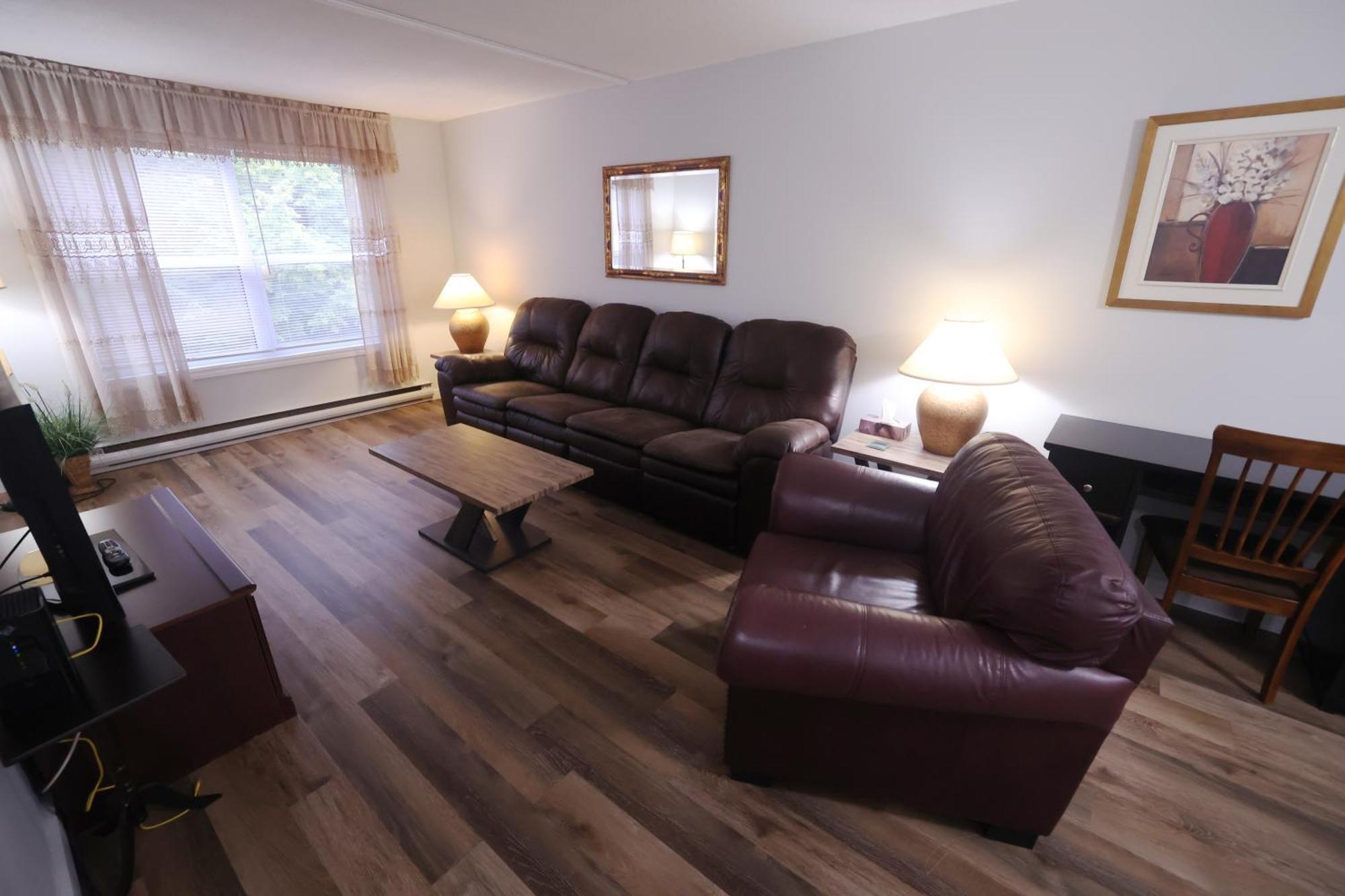 Appartement Paris Plaza à Elliot Lake Extérieur photo