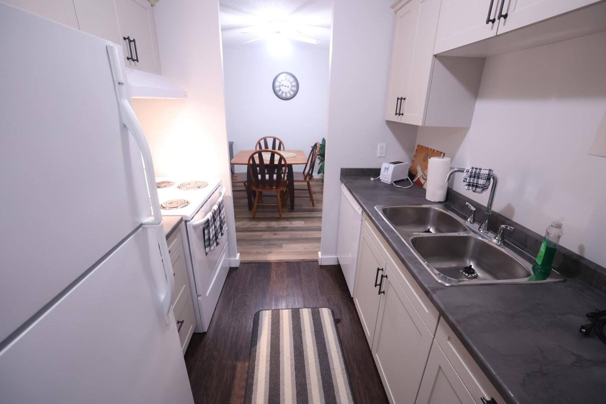 Appartement Paris Plaza à Elliot Lake Extérieur photo
