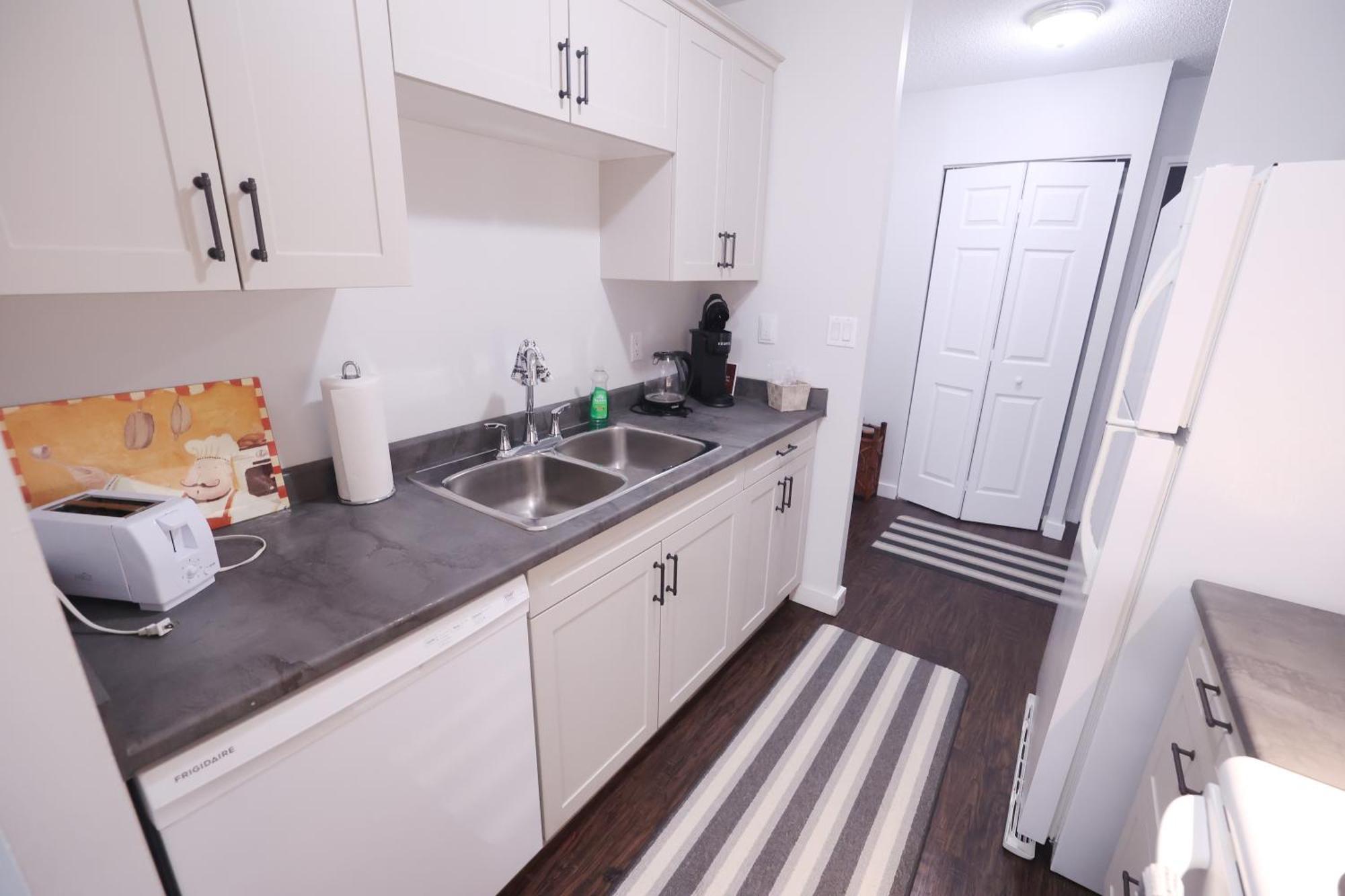 Appartement Paris Plaza à Elliot Lake Extérieur photo
